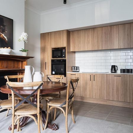Luxury Apartment On Stuart Dunedin Exterior foto